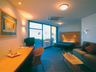 Edge Of The Bay Resort 3*